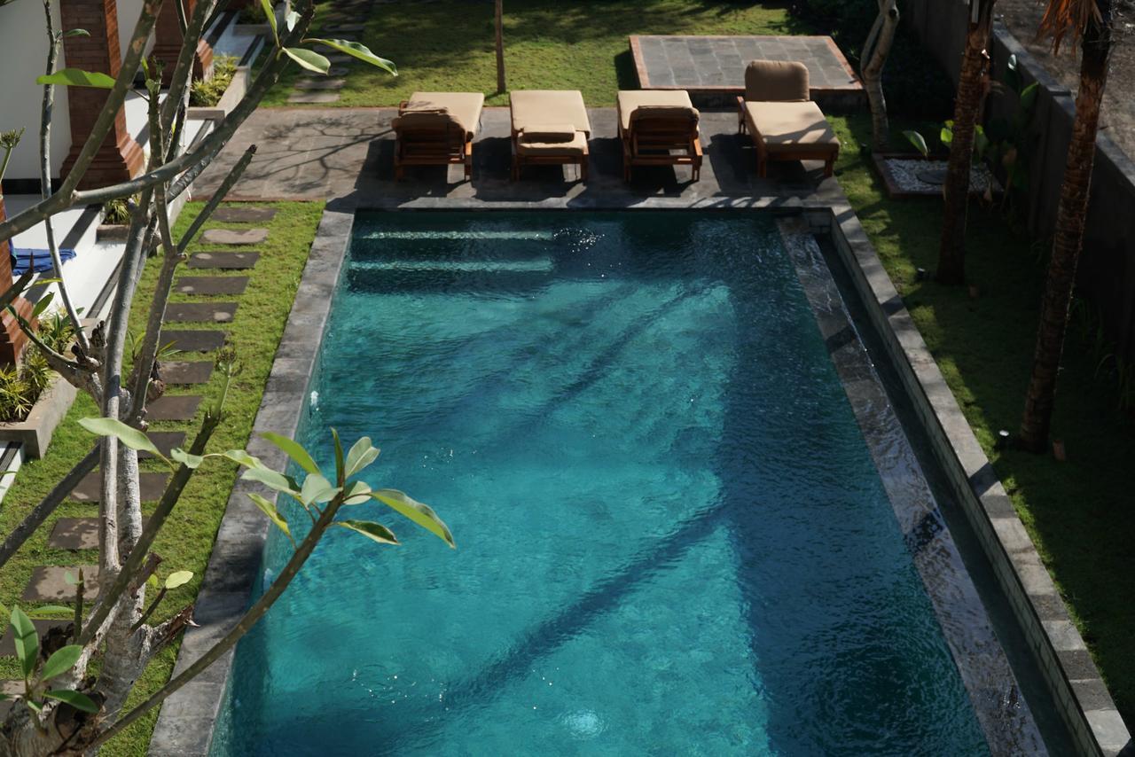 Seno Guesthouse & Cafe Uluwatu  Exterior photo