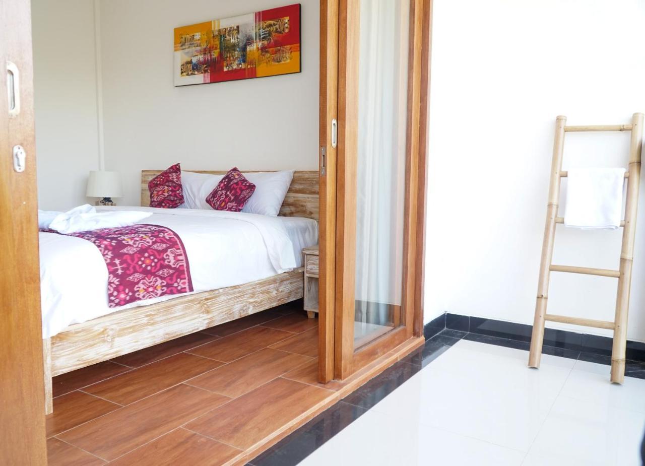 Seno Guesthouse & Cafe Uluwatu  Exterior photo
