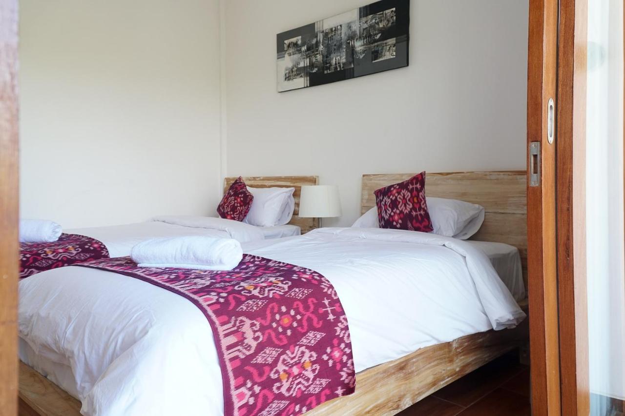 Seno Guesthouse & Cafe Uluwatu  Exterior photo