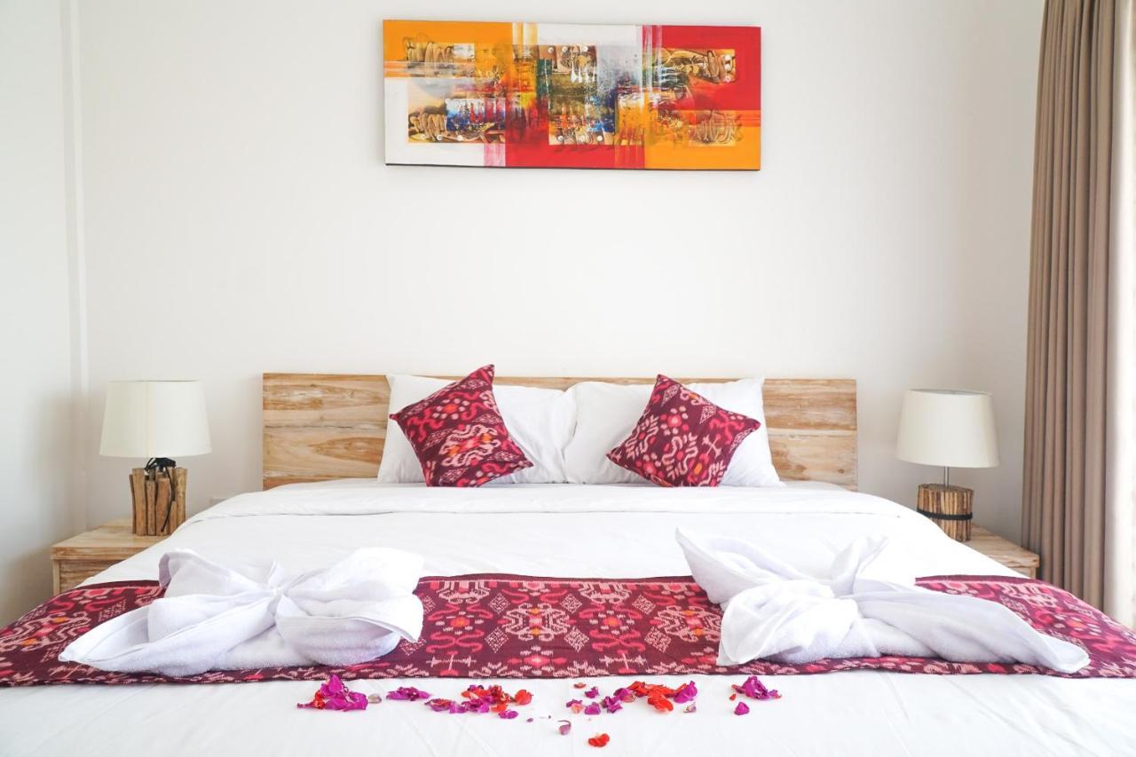 Seno Guesthouse & Cafe Uluwatu  Exterior photo