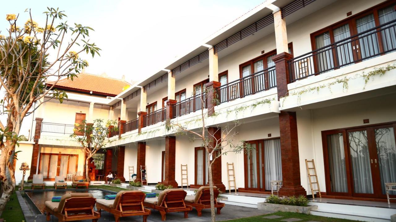 Seno Guesthouse & Cafe Uluwatu  Exterior photo