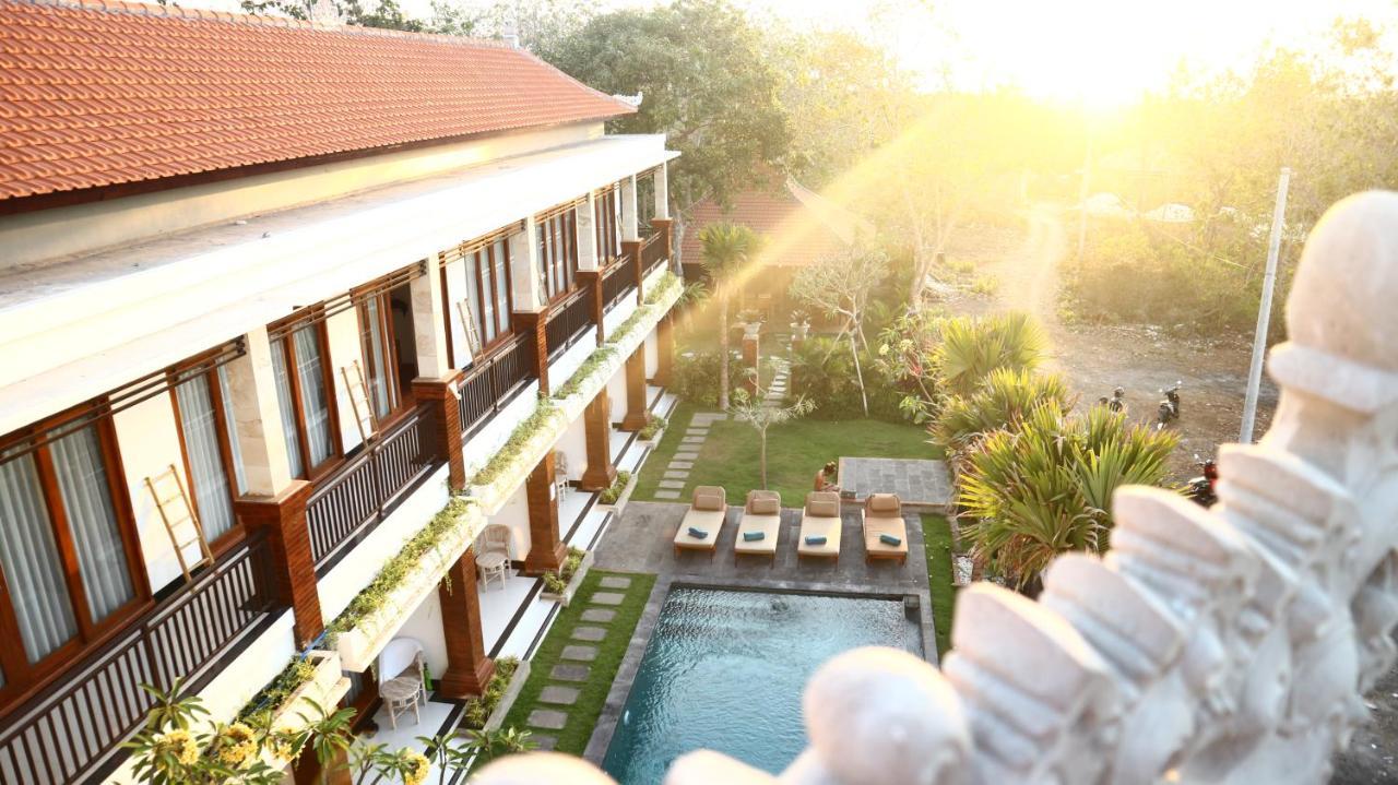 Seno Guesthouse & Cafe Uluwatu  Exterior photo
