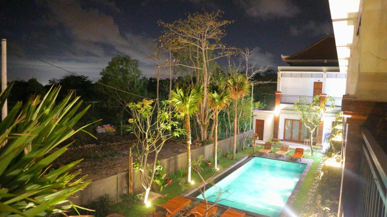 Seno Guesthouse & Cafe Uluwatu  Exterior photo
